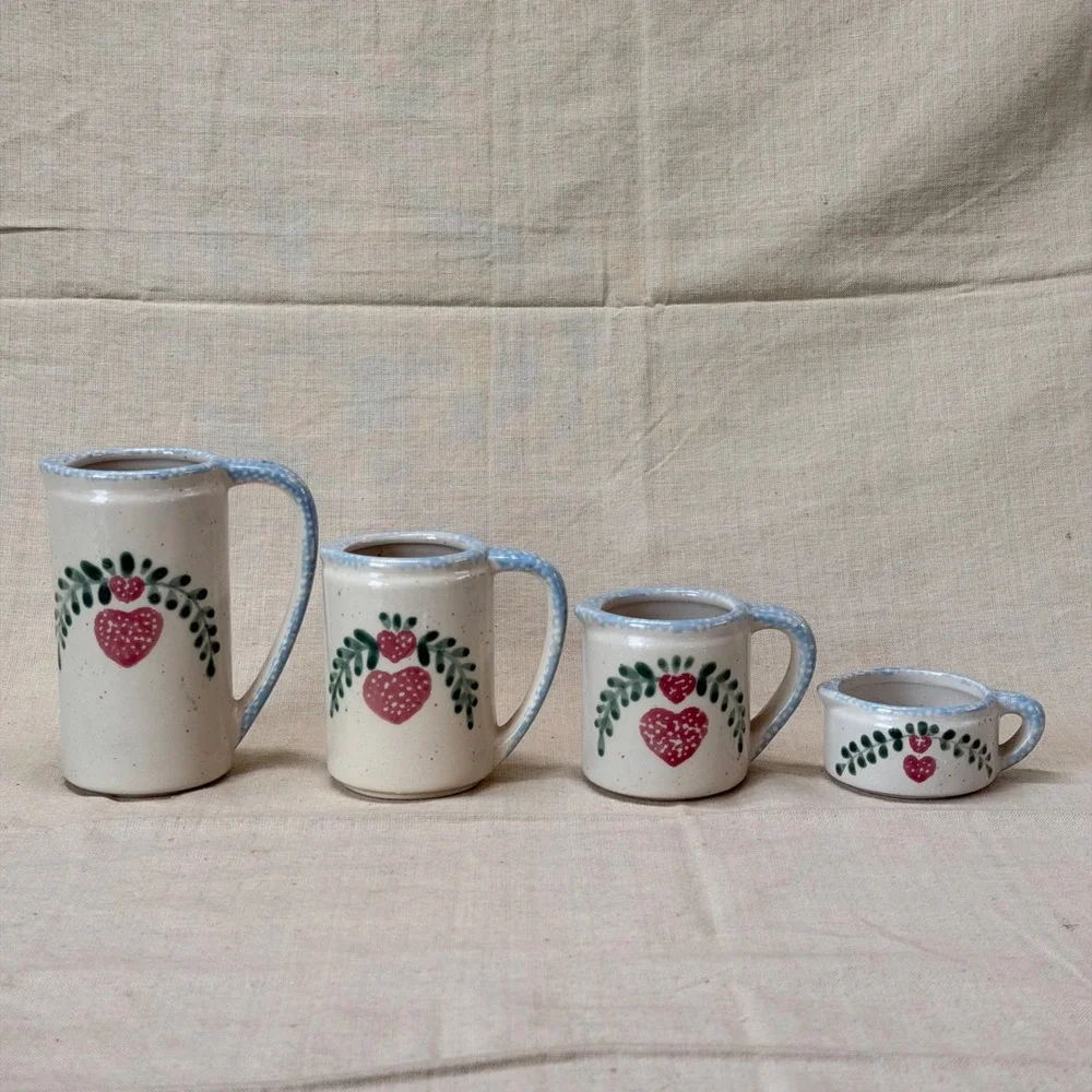 Vintage Ceramic Measuring Cups Set of 4 Folk Art Heart Kitchen Decor 80s